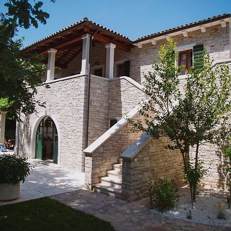 Villa Kringa Tinjan Zewnętrze zdjęcie