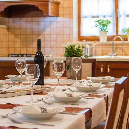 Villa Kringa Tinjan Zewnętrze zdjęcie