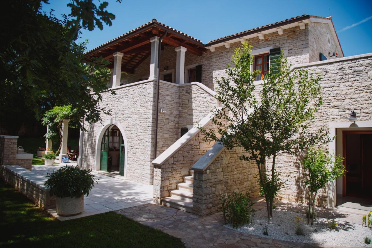 Villa Kringa Tinjan Zewnętrze zdjęcie