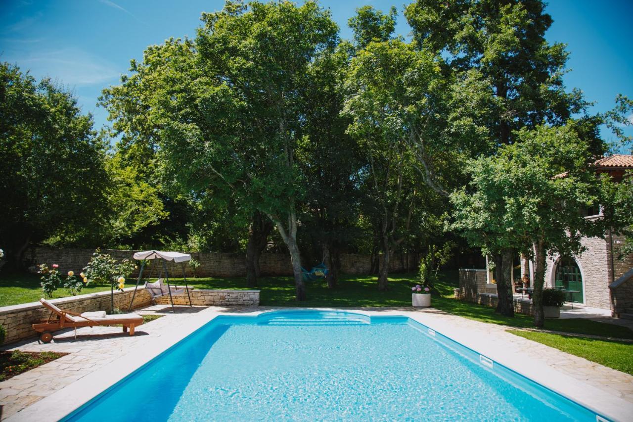 Villa Kringa Tinjan Zewnętrze zdjęcie