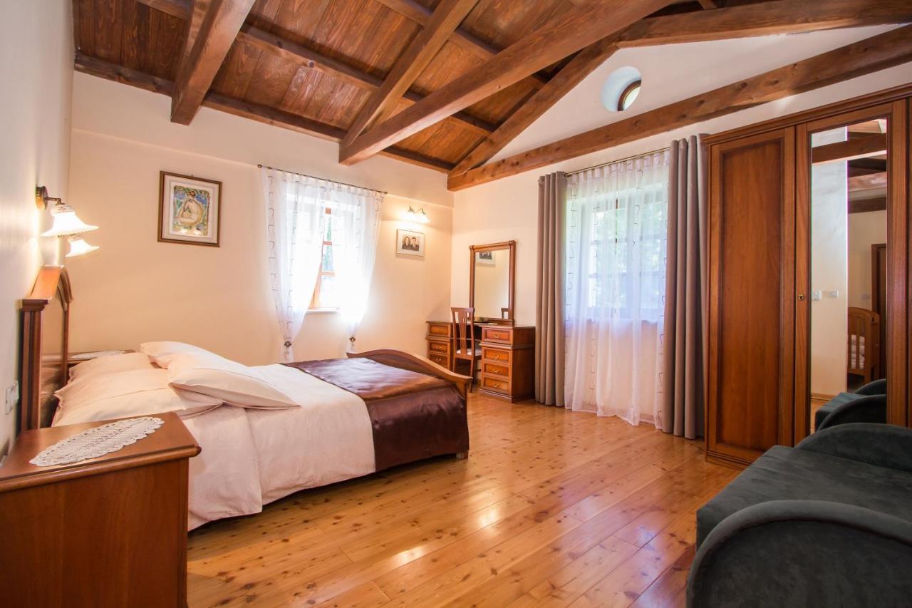 Villa Kringa Tinjan Zewnętrze zdjęcie