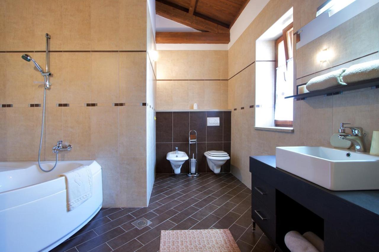 Villa Kringa Tinjan Zewnętrze zdjęcie