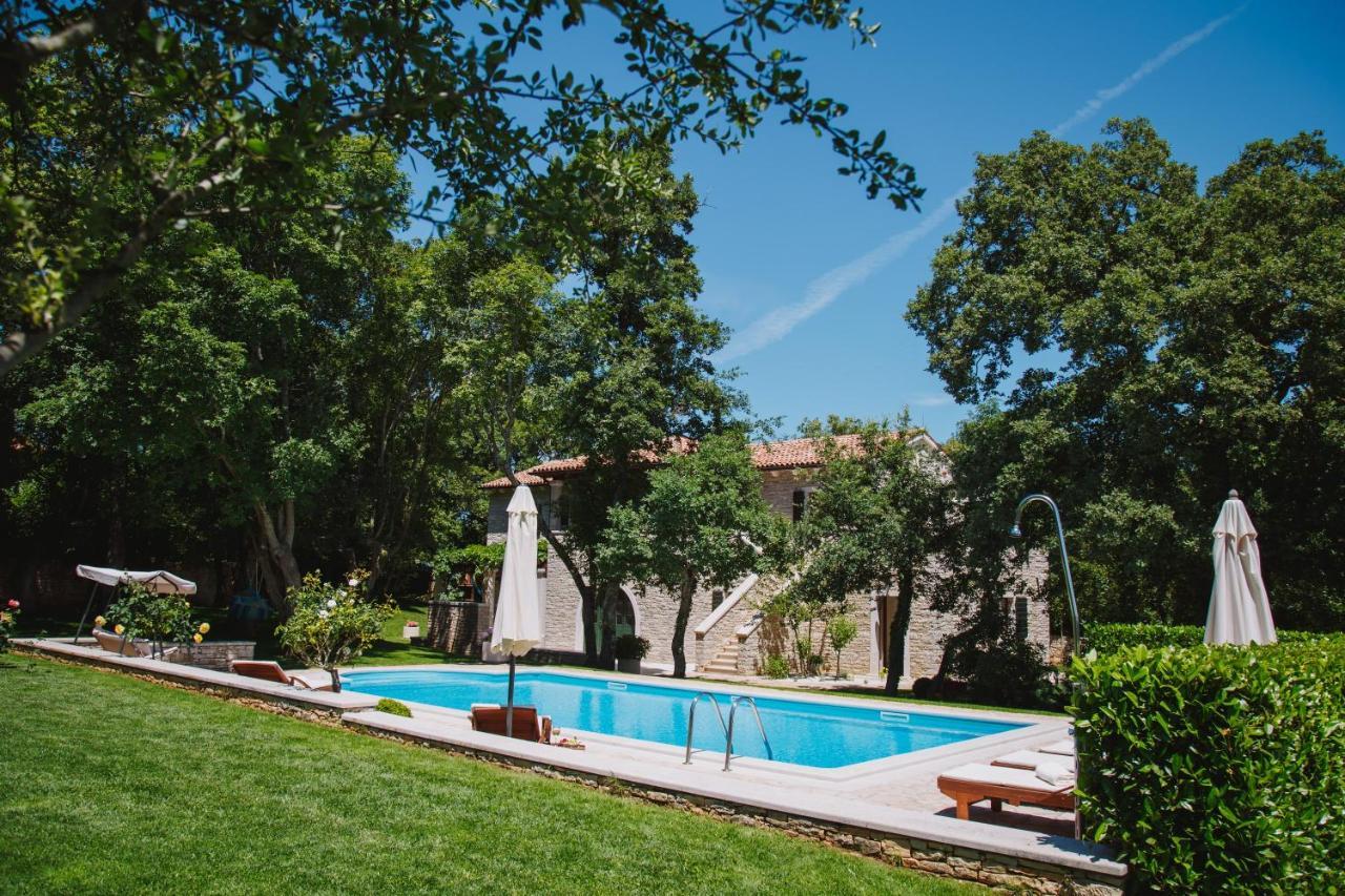 Villa Kringa Tinjan Zewnętrze zdjęcie