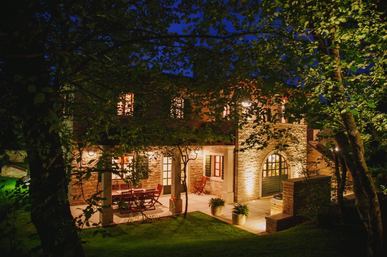 Villa Kringa Tinjan Zewnętrze zdjęcie