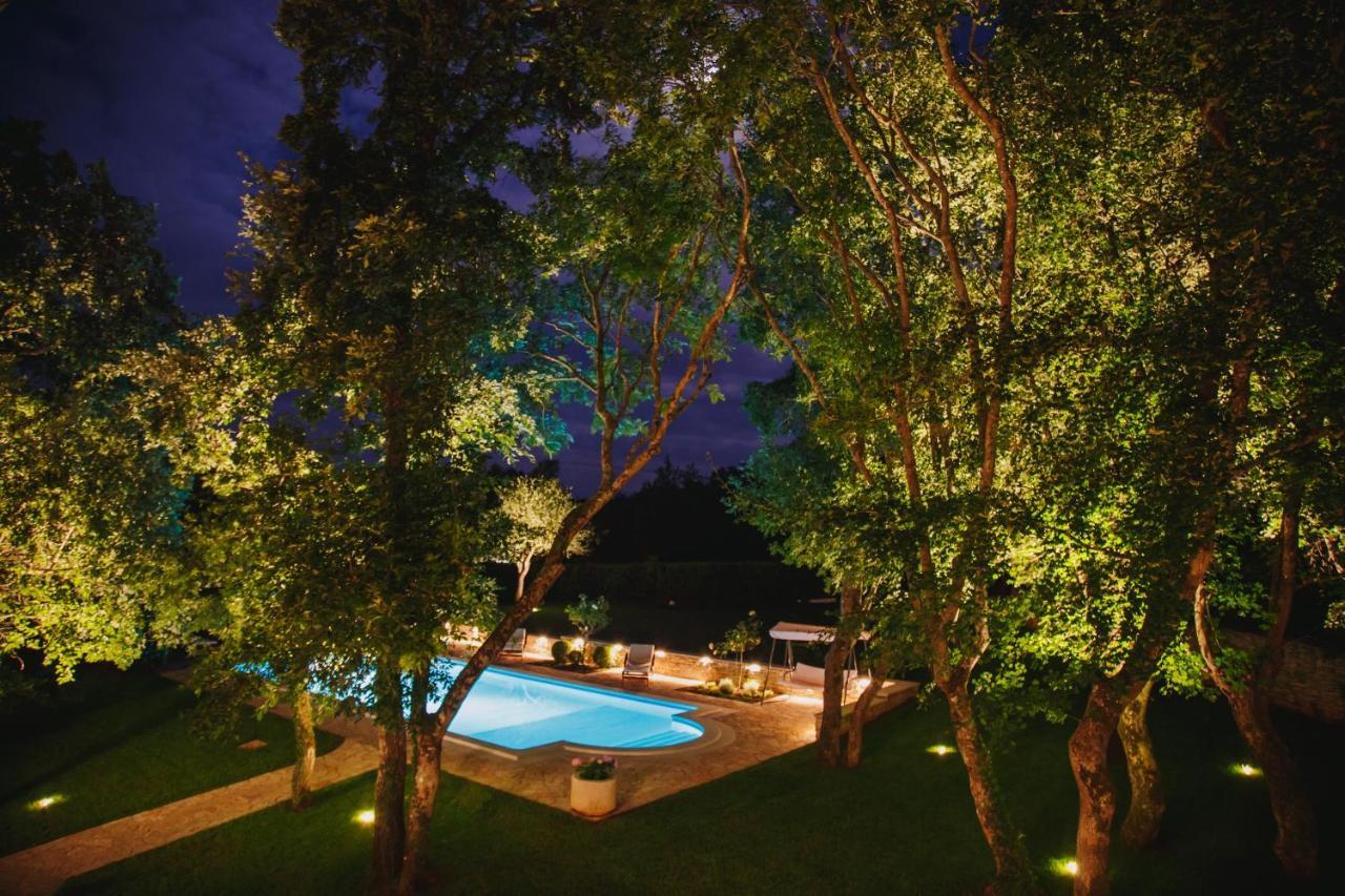 Villa Kringa Tinjan Zewnętrze zdjęcie